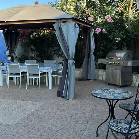 La Casa Villa *